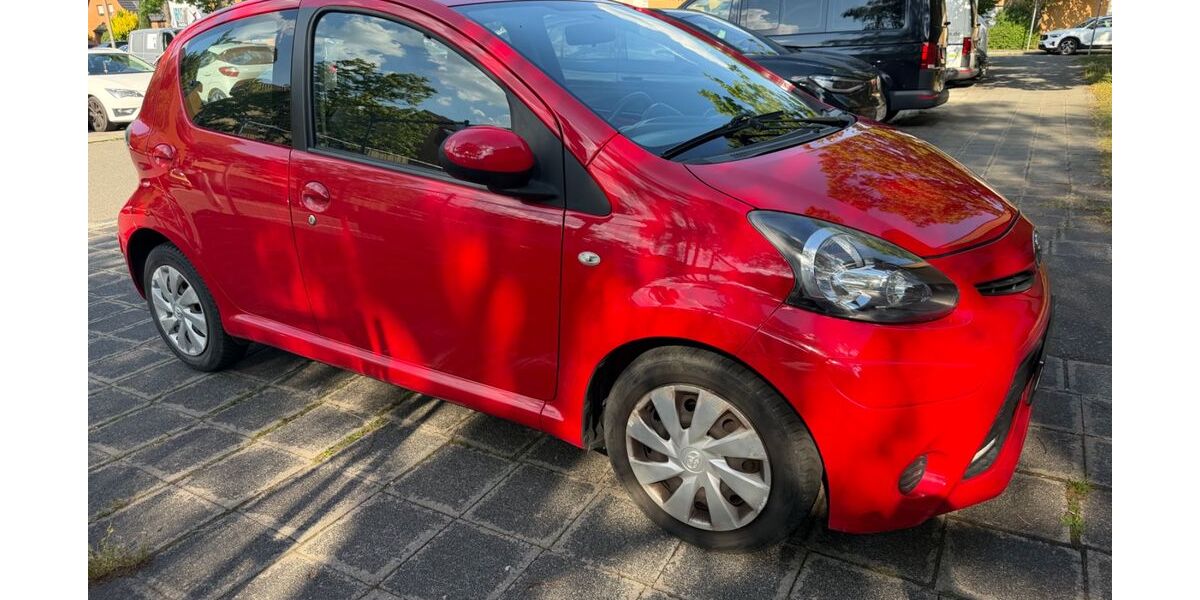 Toyota Aygo (X) 130.000 km 3.190 &euro; Nürnberg 90471