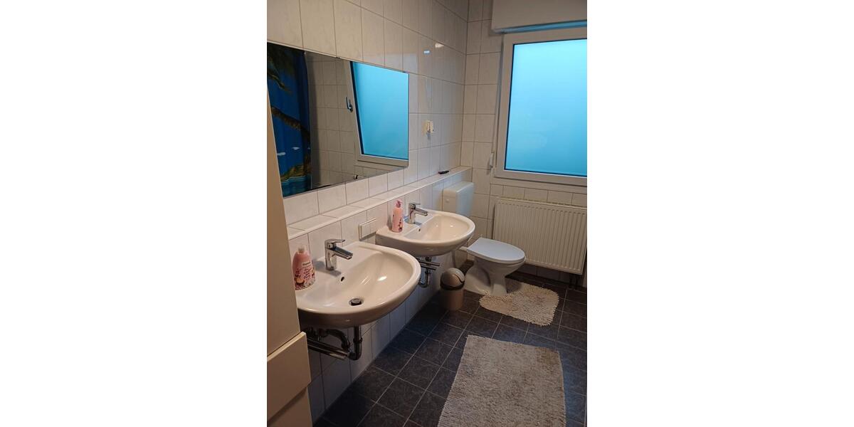 Doppelhaushälfte Schnaittach - 9 Zimmer, 270 m&sup2;, 599.000&euro; | Angebot:26321958