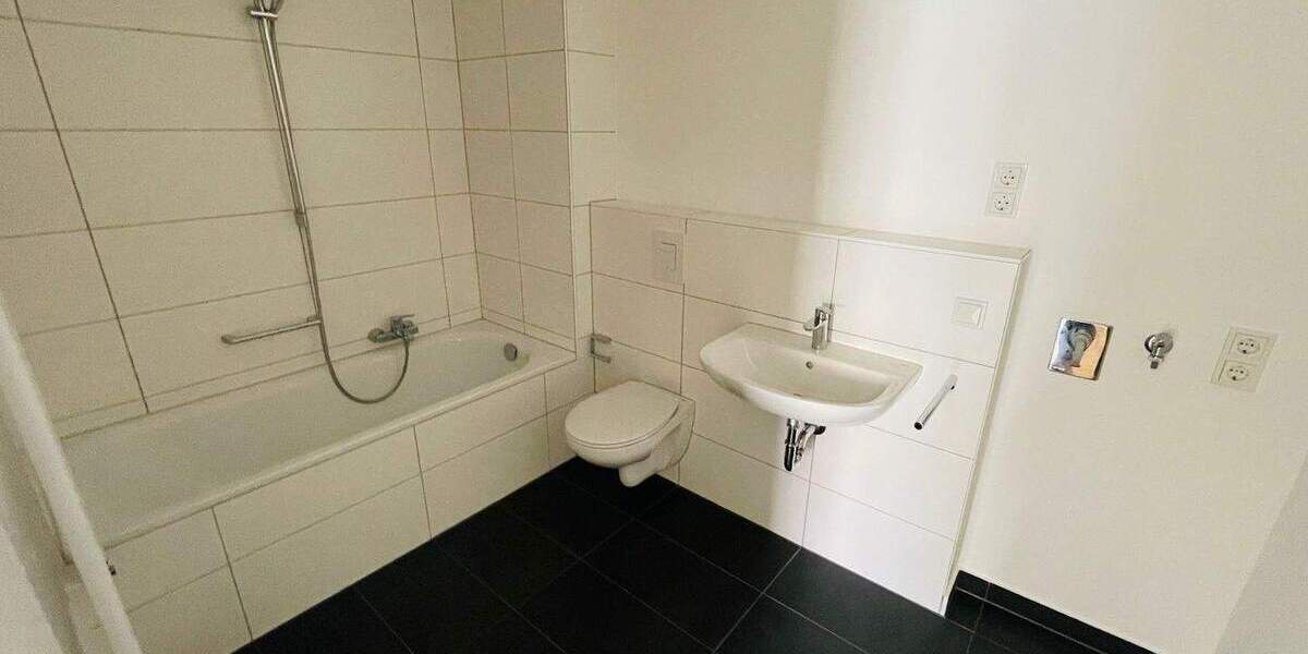 Etagenwohnung Nürnberg Gärten b Wöhrd - 3 Zimmer, 83 m&sup2;, 1.280&euro; | Angebot:25771199