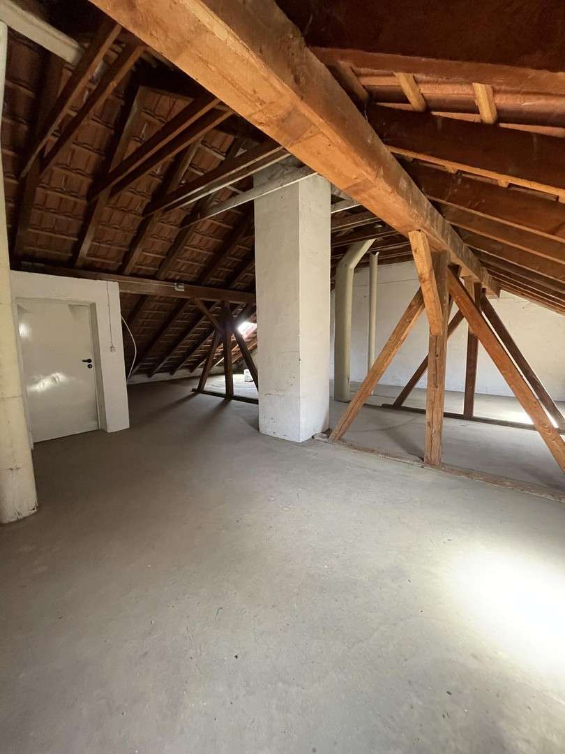 Wohnung zum Kaufen in Nürnberg 120.000 € 100 m² 2 zimmer