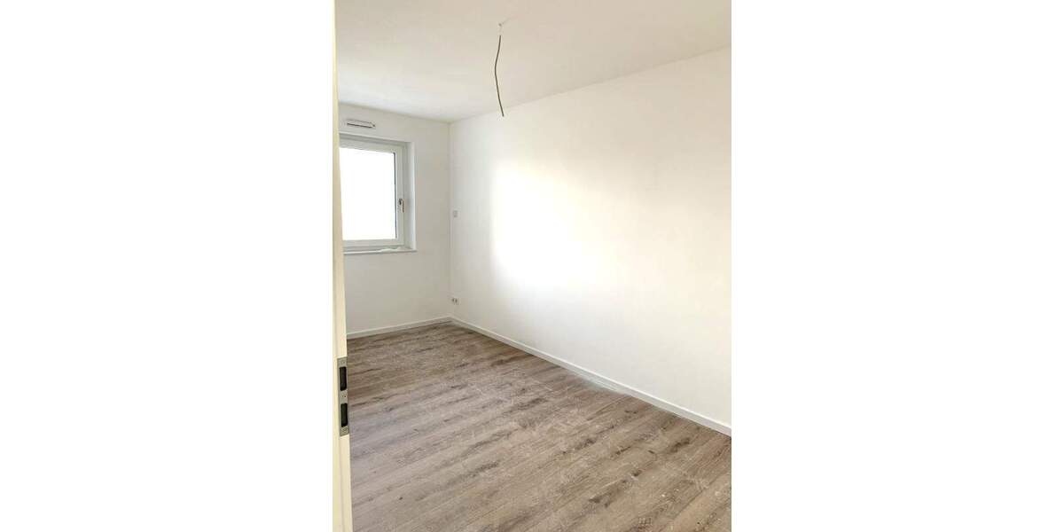 Etagenwohnung Nürnberg Schweinau - 3 Zimmer, 81 m&sup2;, 1.593&euro; | Angebot:25734917