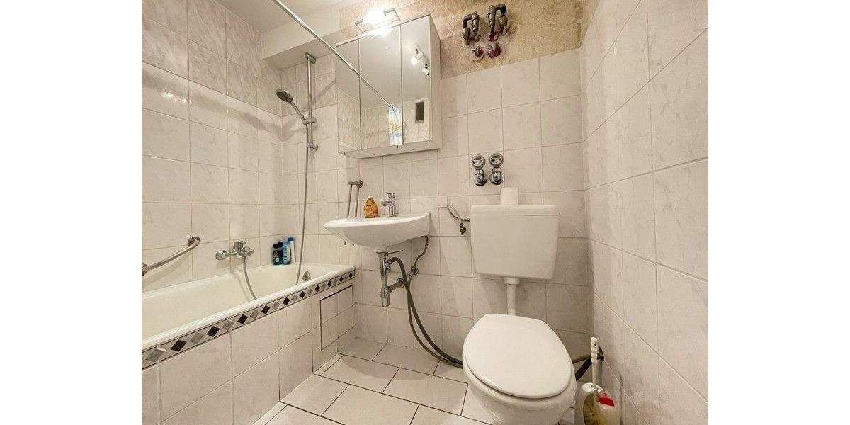 Etagenwohnung Fürth Südstadt - 2 Zimmer, 57 m&sup2;, 185.000&euro; | Angebot:25743113