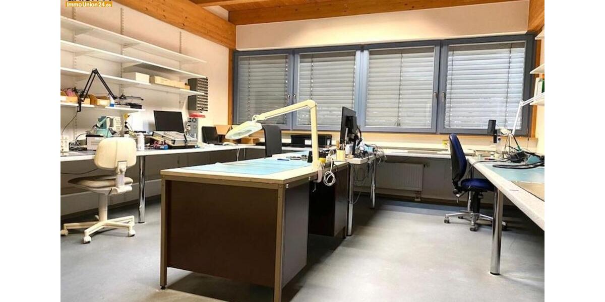 Repräsentative 880 qm Gewerbeimmobilie auch teilbar– vielseitig nutzbar und verkehrsgünstig gelegen zimmer
