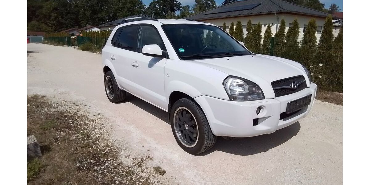 Hyundai TUCSON 82.400 km 5.300 &euro; Schwanstetten 90596