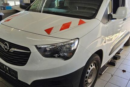 Opel Combo 90.777 km 6.666 &euro; Röthenbach a. d. Pegnitz 90552