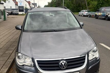 VW Touran 219.000 km 3.800 &euro; Fürth 90765