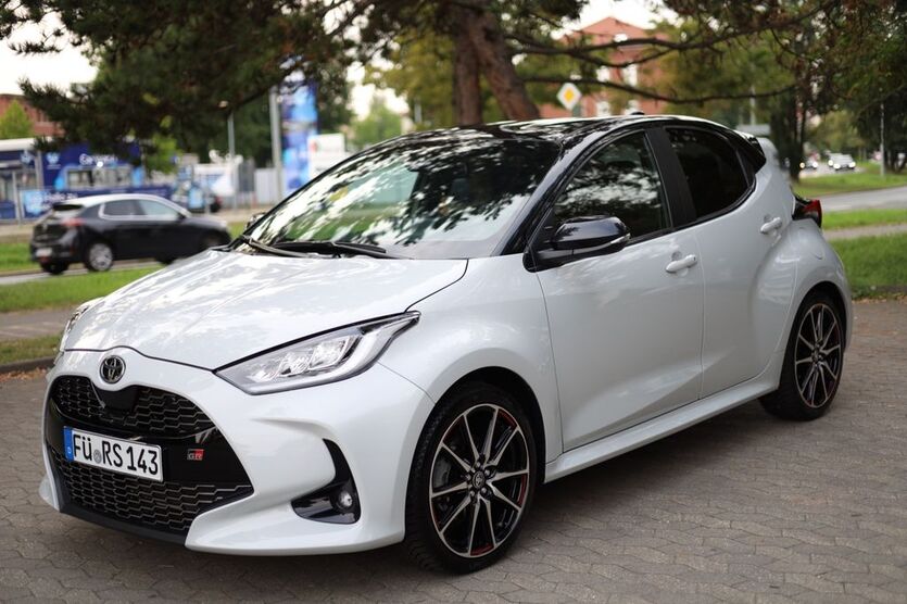 Toyota Yaris 30.400 km 22.500 € Fürth 90768