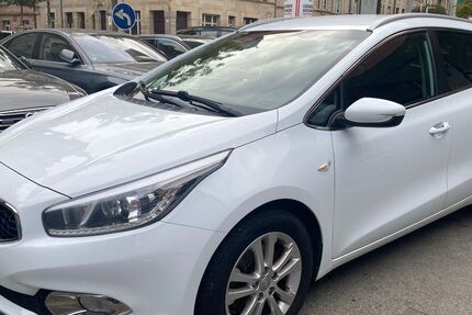 Kia ceed Sportswagon 212.680 km 5.390 € Fürth ( bei Nürnberg ) 90762