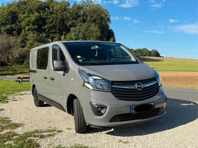 Opel Vivaro 201.000 km 22.500 € Hersbruck 91217
