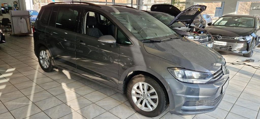 VW Touran 93.500 km 14.980 &euro; Gräfenberg 91322