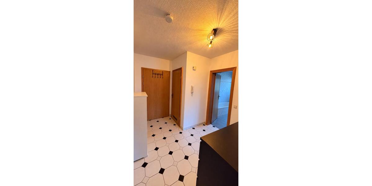 Dachgeschoßwohnung Schwanstetten - 3 Zimmer, 78 m&sup2;, 950&euro; | Angebot:27612347