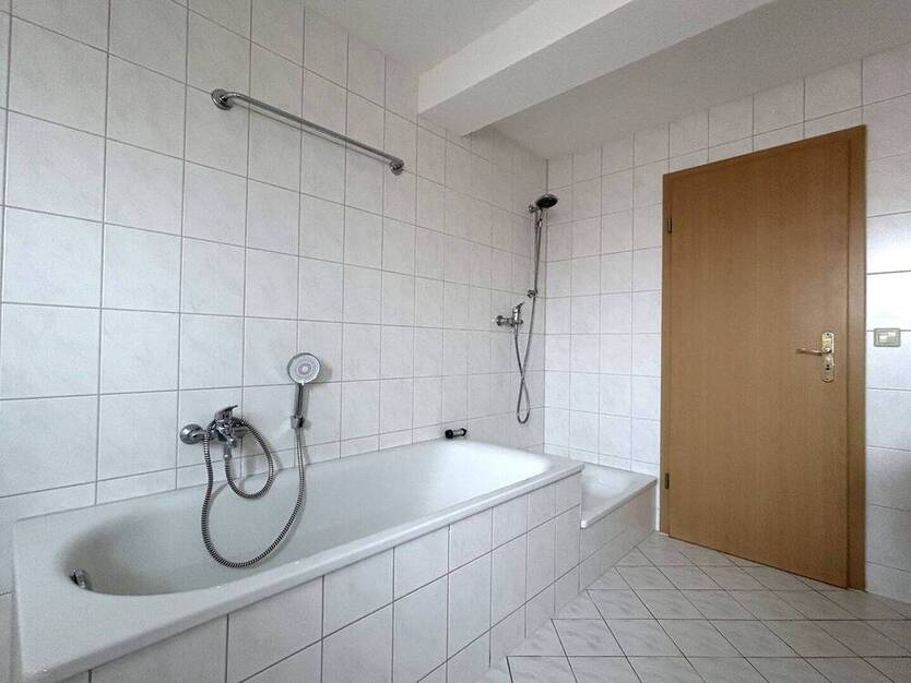 Altbau trifft Ruhe - Gemütliche 3-Zimmer-Wohnung in Röthenbach
