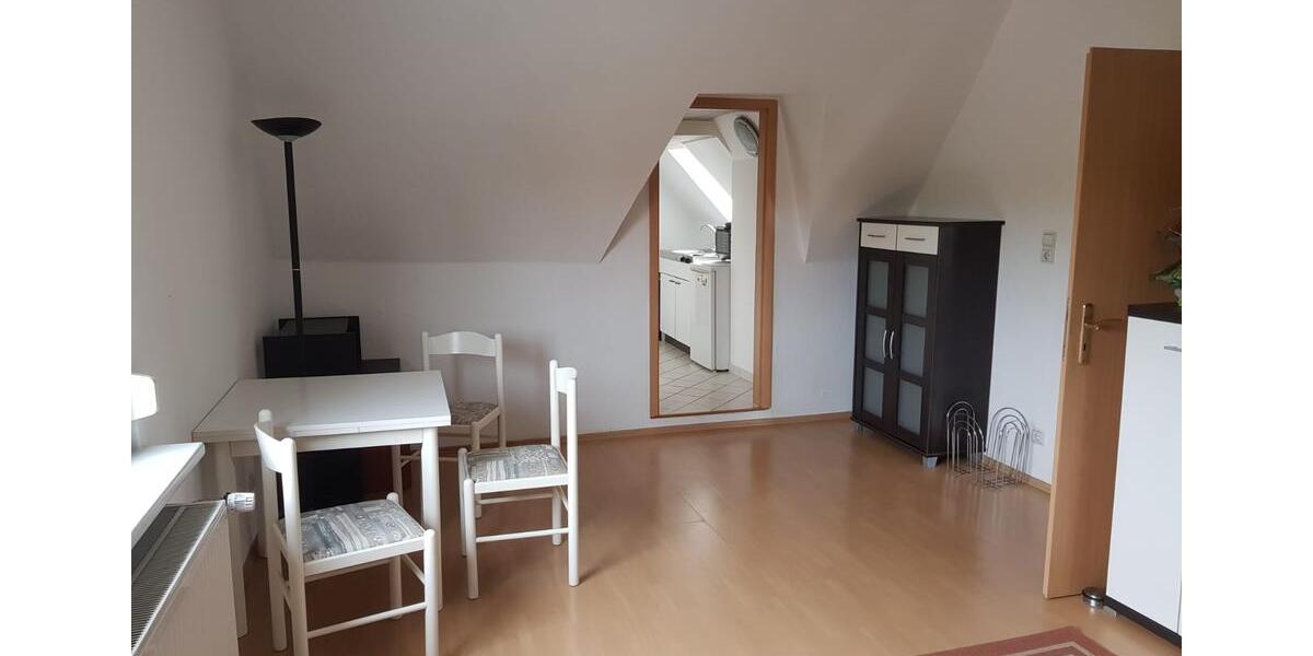 Dachgeschoßwohnung Erlangen Am Anger - 2 Zimmer, 54 m&sup2;, 660&euro; | Angebot:25875120