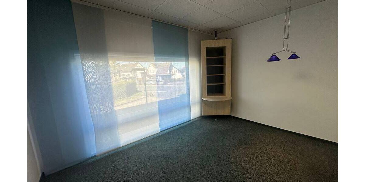 Gewerbeobjekt Leinburg Weißenbrunn - 6 Zimmer, 295 m&sup2;, 980&euro; | Angebot:25736779