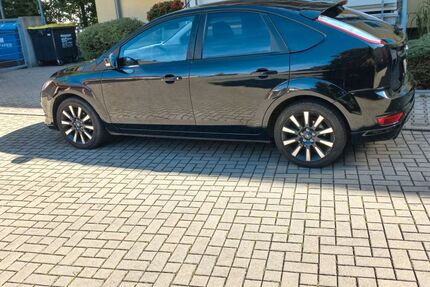 Ford Focus 86.500 km 5.199 € Nürnberg 90408