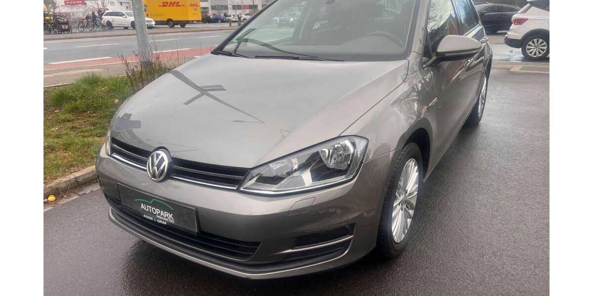 VW Golf 33.000 km 11.900 &euro; Nürnberg 90449