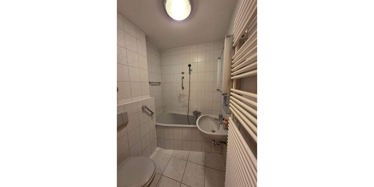 V3459 schickes 1-Zimmer-Apartment mit Duplex-Stellplatz in Burgfarrnbach 1 zimmer