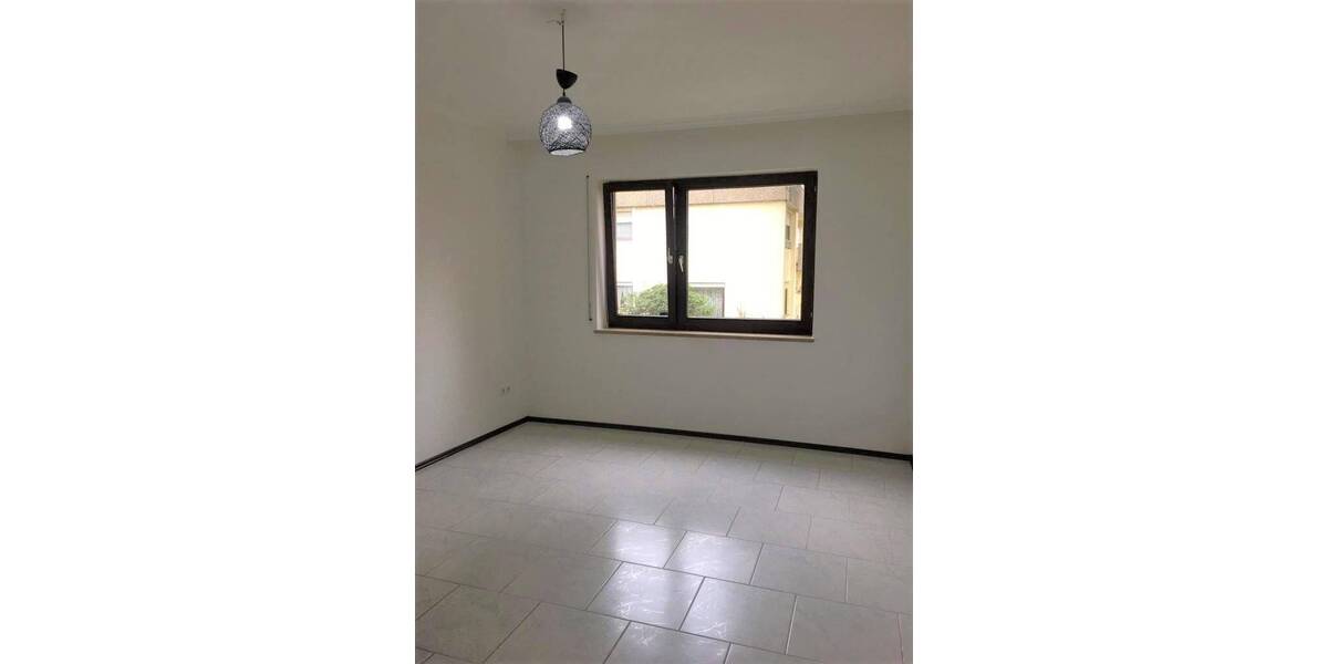 Etagenwohnung Nürnberg Maxfeld - 3 Zimmer, 94 m&sup2;, 1.350&euro; | Angebot:26893237