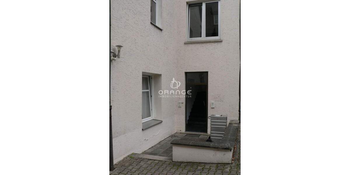 -RESERVIERT- ***TOP:Erstbezug nach Renovierung: Ladenfläche,Ergotherapie Physiotherapie auf 154 QM+KFZ-Stellplätze 4 zimmer