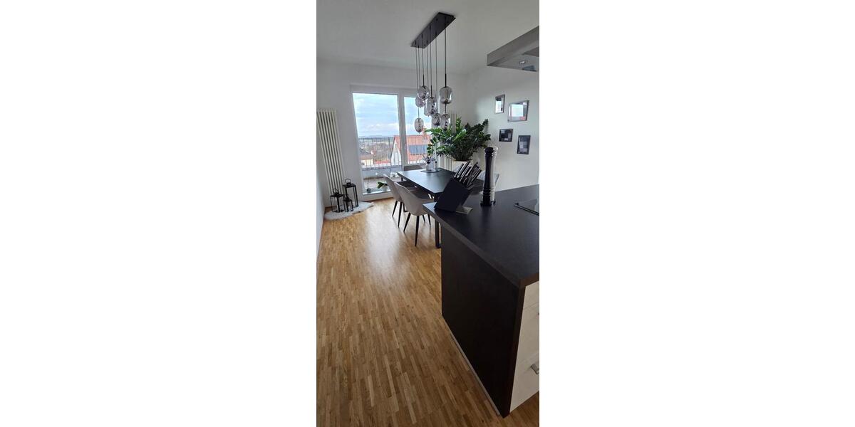 Einfamilienhaus Cadolzburg - 5 Zimmer, 165 m&sup2;, 2.100&euro; | Angebot:25025133