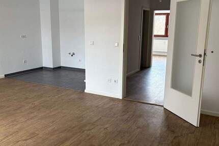 Gepflegte und großzügige 2-Zimmer-Wohnung mit Balkon in Röthenbach a.d. Pegnitz 2 zimmer