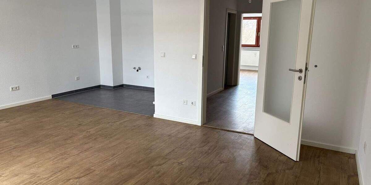 Gepflegte und großzügige 2-Zimmer-Wohnung mit Balkon in Röthenbach a.d. Pegnitz 2 zimmer