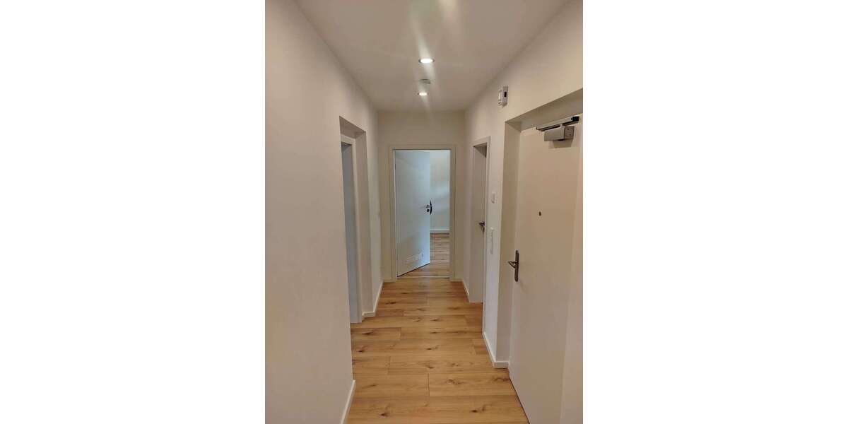 Etagenwohnung Nürnberg - 3 Zimmer, 75 m&sup2;, 1.100&euro; | Angebot:27017013