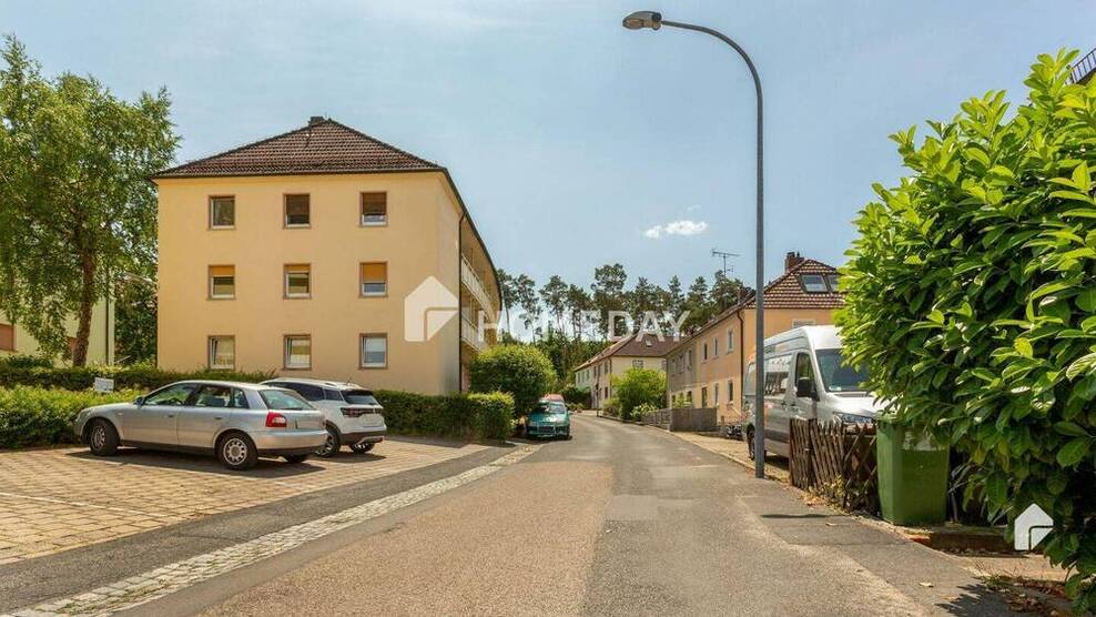 Attraktive Zwei-Zimmer-Wohnung mit sonnigem Balkon und guter Anbindung in Neunkirchen