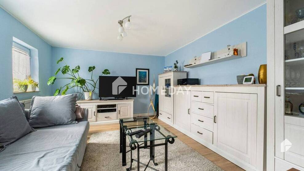 Schönes Bauernhaus mit 6 Zimmern und Garage in sehr guter Lage