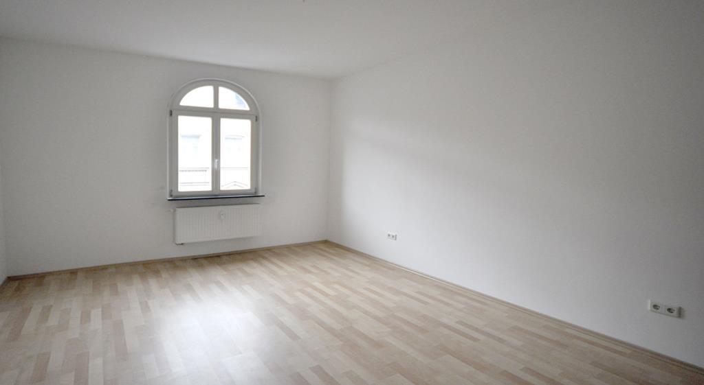 Stilvoll wohnen im Altbau – kernsanierte Wohnung mit großzügigen, hellen Räumen, hohen Decken und optionaler Garage - 3- Fürth 10809563000 | Angebot:27620902