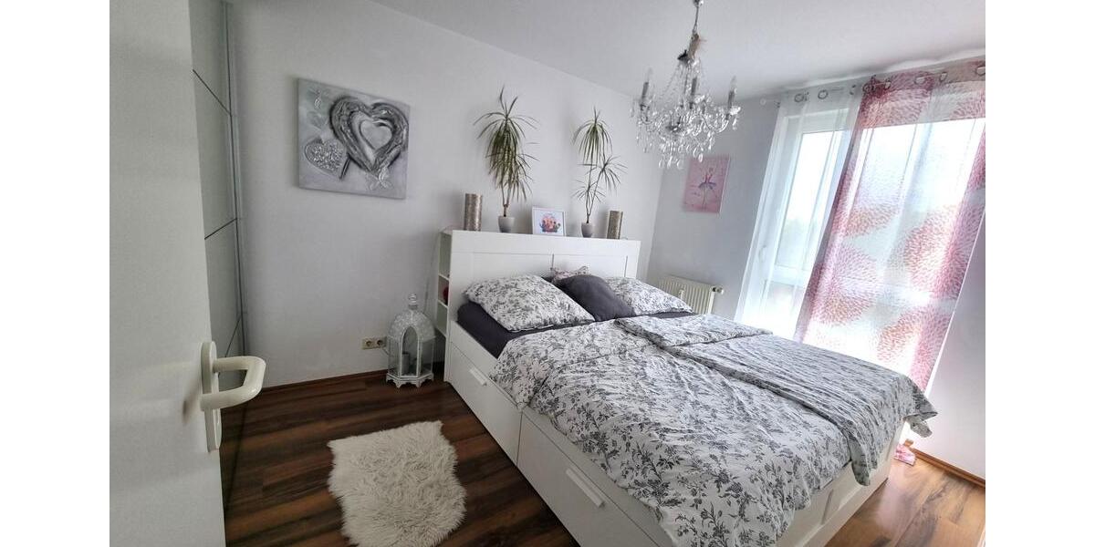 Schön möblierte 2-Zimmer-Wohnung mit Balkon und Blick ins Grüne 2 zimmer