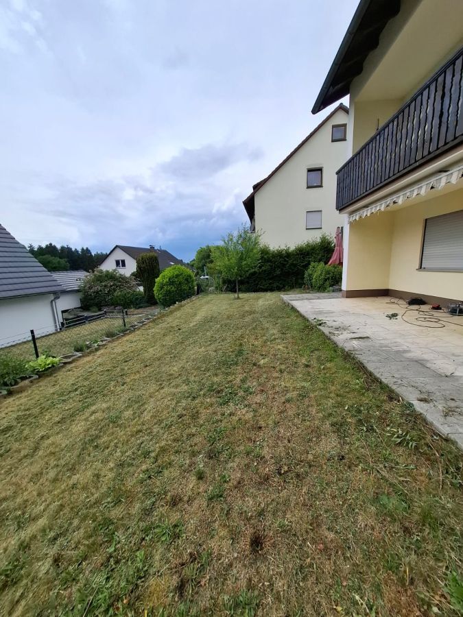 Provisionsfrei* Kinderfreundliches, sehr helles EFH für eine große Familie mit 2 separaten Wohnungen - OHNE MAKLER 6 zimmer