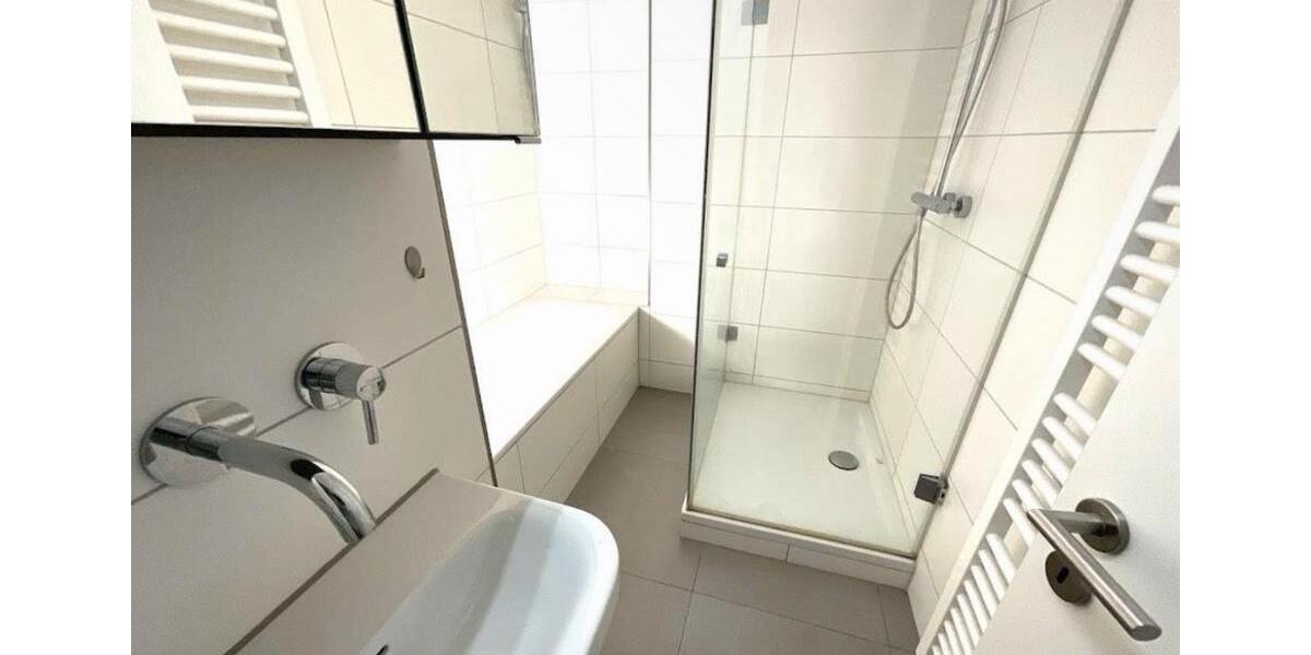 Etagenwohnung Nürnberg Gibitzenhof - 2 Zimmer, 70 m&sup2;, 1.070&euro; | Angebot:27592105