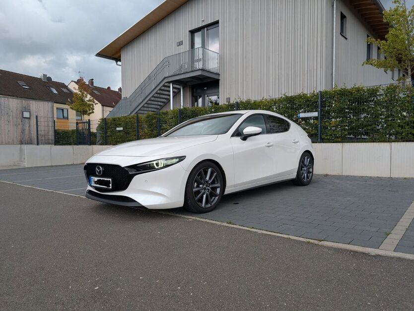 Mazda 3 68.870 km 18.790 € Wendelstein 90530