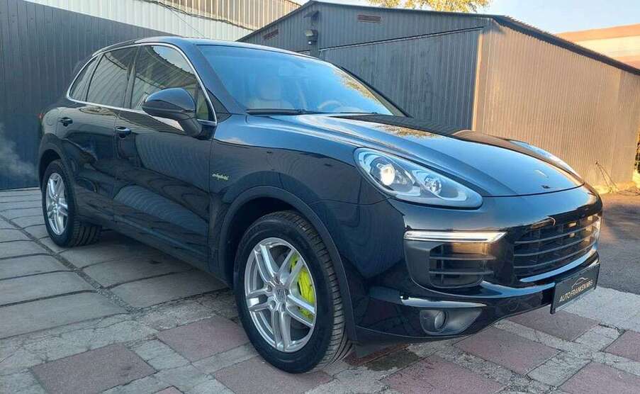 Porsche Cayenne 92.000 km 33.900 € Nürnberg 90408