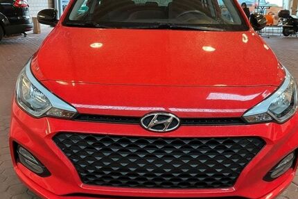 Hyundai i20 22.200 km 13.600 € Nürnberg 90431