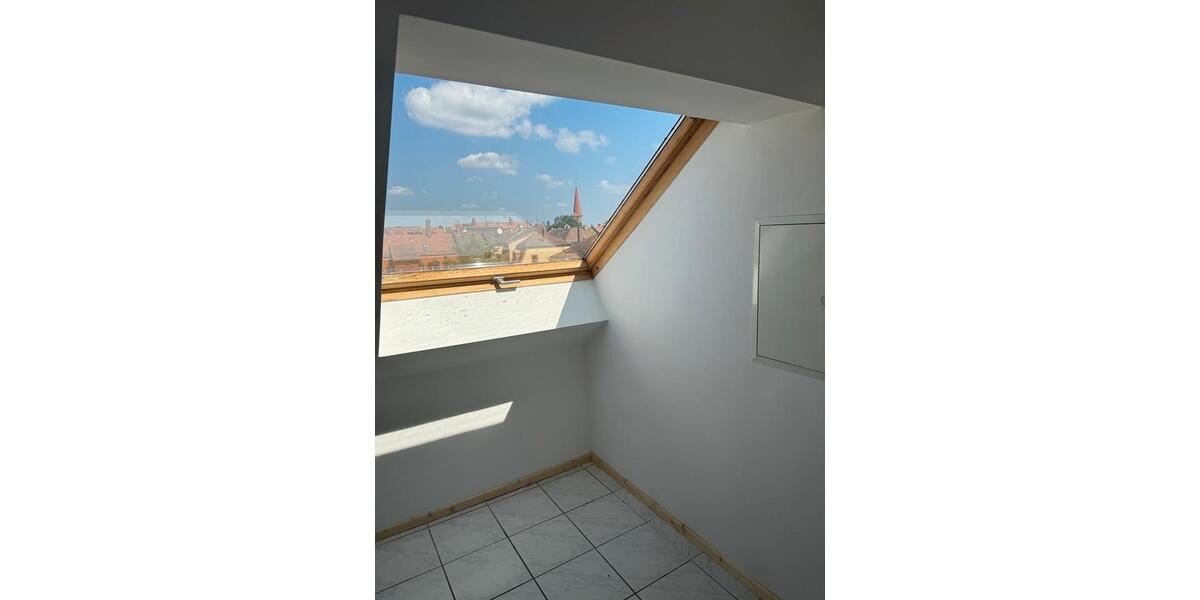 Dachgeschoßwohnung Nürnberg Sankt Leonhard - 2 Zimmer, 42 m&sup2;, 140.000&euro; | Angebot:24378998