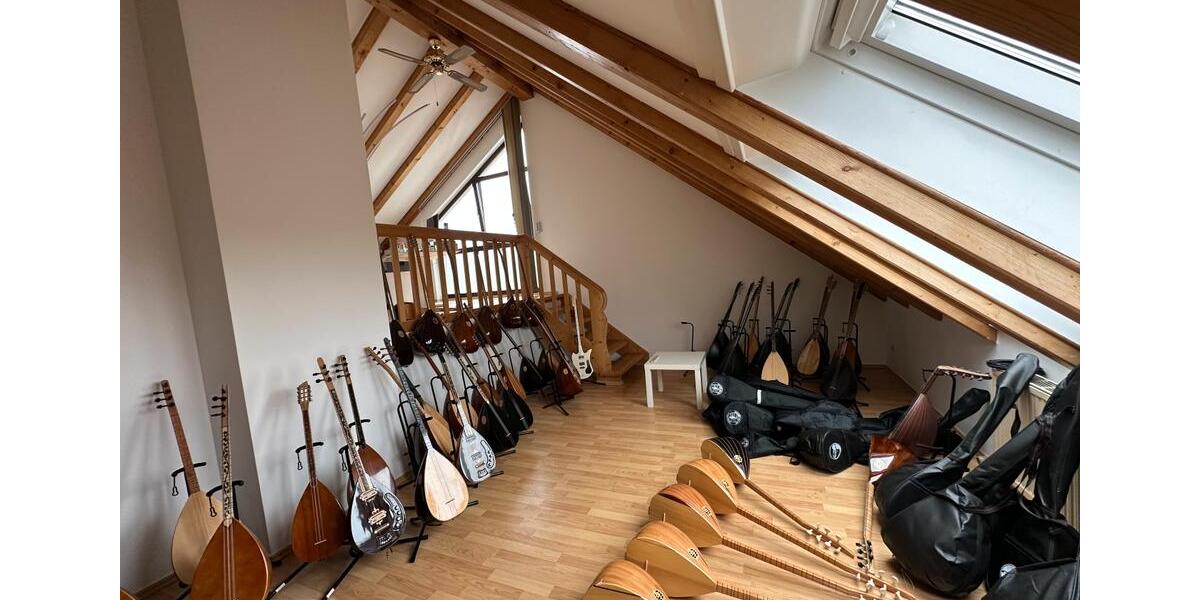 Traumhafte Doppelhaushälfte mit Garten, Terrasse und Garage 4 zimmer