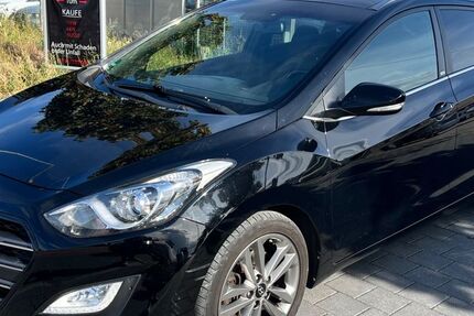Hyundai i30 169.880 km 6.300 &euro; Nürnberg 90431