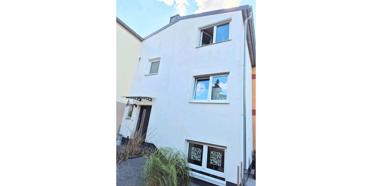 Reihenhaus Schwabach - 4 Zimmer, 113 m&sup2;, 450.000&euro; | Angebot:25370173