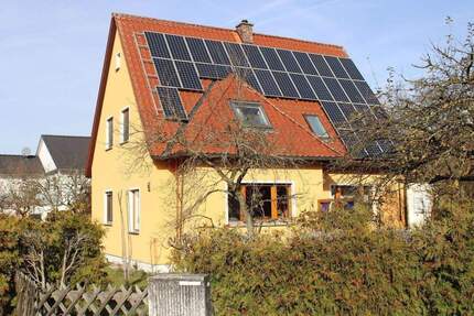 !! ERLANGEN - großzügiges freistehendes Einfamilienhaus in guter Lage !! 5 zimmer