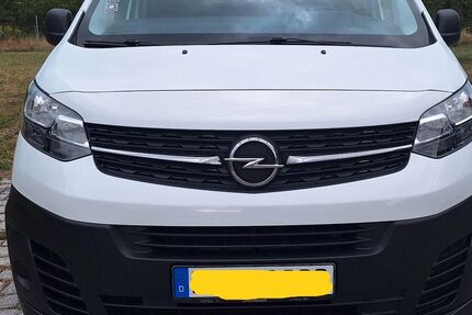 Opel Vivaro 124.500 km 11.900 &euro; Nürnberg 90427