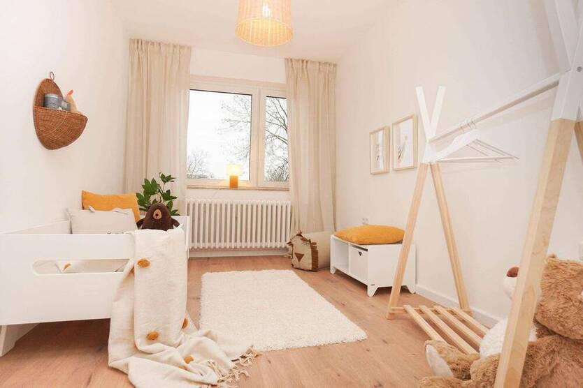 Frisch renoviertes Reihenhaus in Nürnberg-Laufamholz - Perfekt für Familien