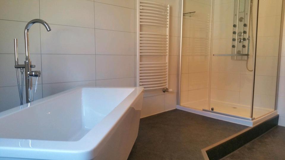 Mehrfamilienhaus, Wohnhaus Heilsbronn - 6 Zimmer, 206 m&sup2;, 235.000&euro; | Angebot:26372357