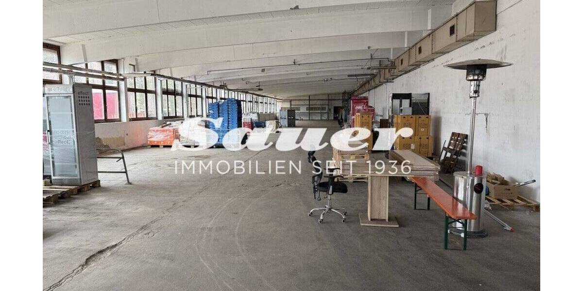 Schwaig: Lager- Produktionsflächen mit großem Außenbereich zimmer
