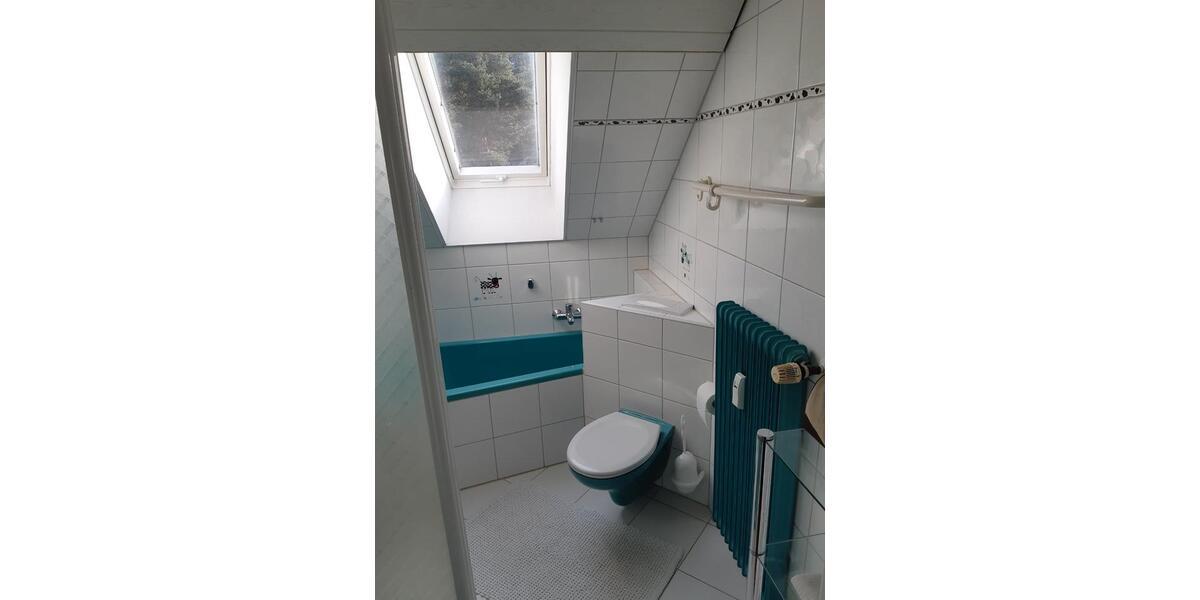 Dachgeschoßwohnung Erlangen Bruck - 2.5 Zimmer, 60 m&sup2;, 750&euro; | Angebot:27616716