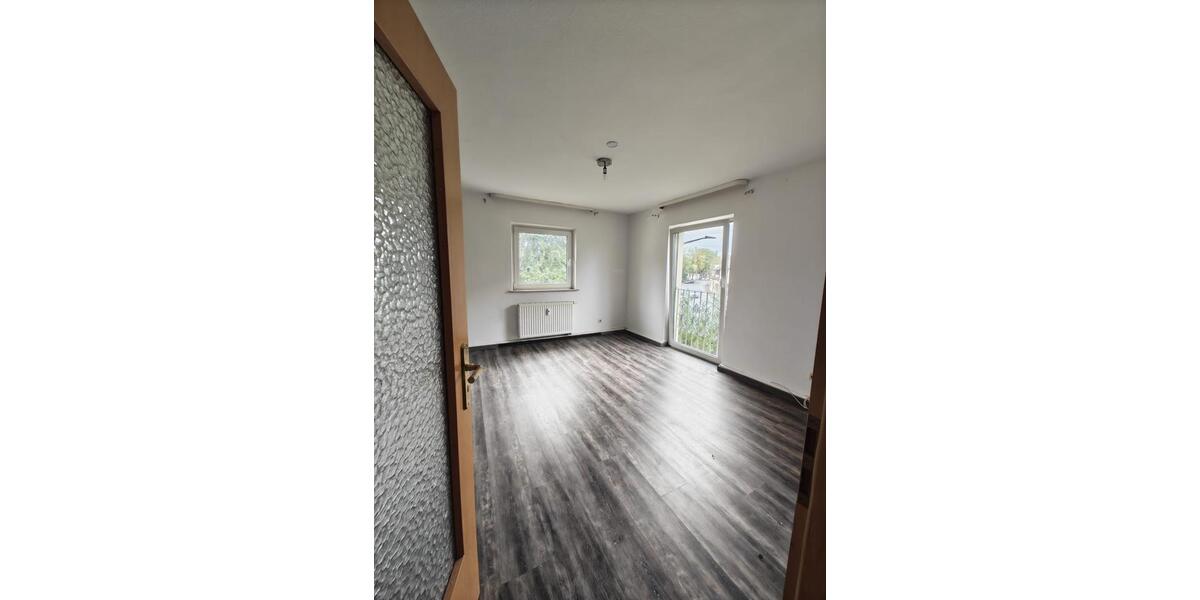 Etagenwohnung Nürnberg Altenfurt - 3 Zimmer, 60 m&sup2;, 1.100&euro; | Angebot:27545055