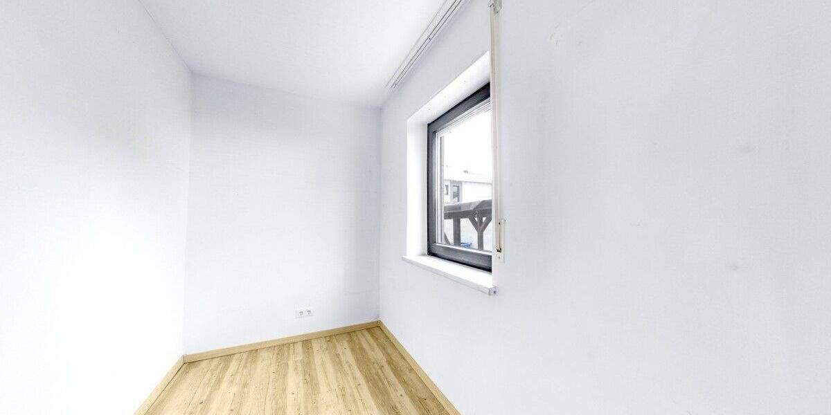 Mehrfamilienhaus, Wohnhaus Erlangen / Frauenaurach Frauenaurach - 7 Zimmer, 179 m&sup2;, 549.000&euro; | Angebot:25732868