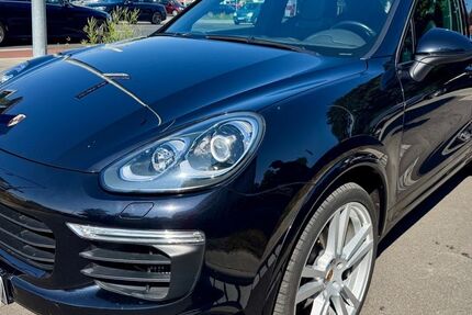 Porsche Cayenne 168.000 km 30.900 &euro; Nürnberg 90449