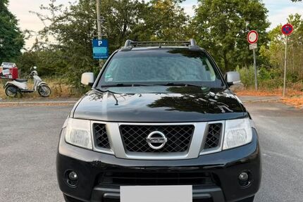 Nissan Navara 200.000 km 5.900 &euro; Fürth 90763